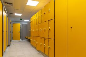 Les vestiaires de l'espace aquatique Rêvéo