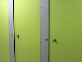 Les vestiaires de l'espace aquatique Rêvéo